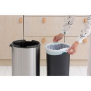 Снимка на Кош за смет Brabantia Touch Bin New 30L, Brilliant Steel